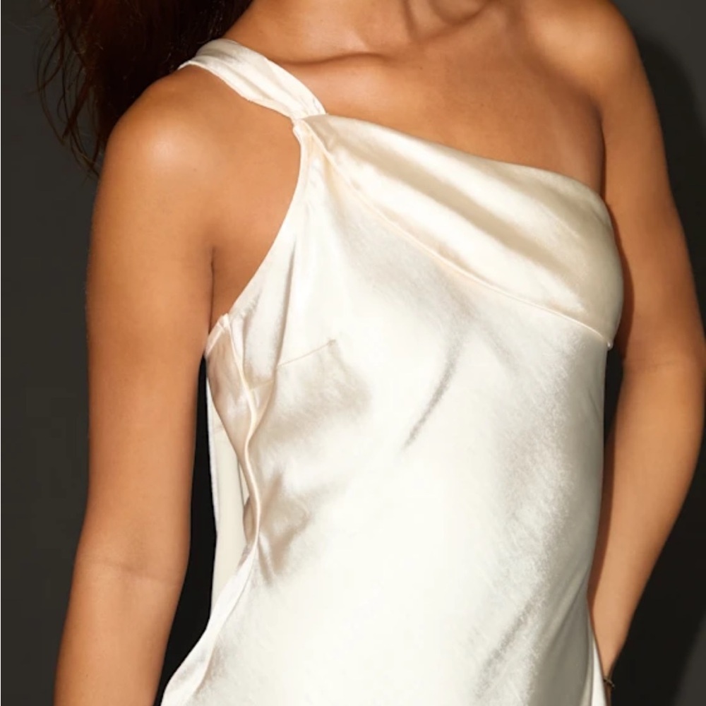 Lulu’s Naima White Stain One Shoulder Midi Dress - Picture 2 of 7